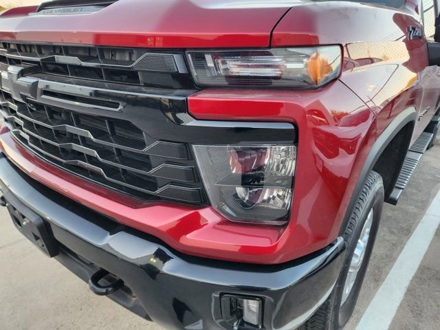 Used 2024 Chevrolet Silverado 2500 LT w/ Safety Package image 8