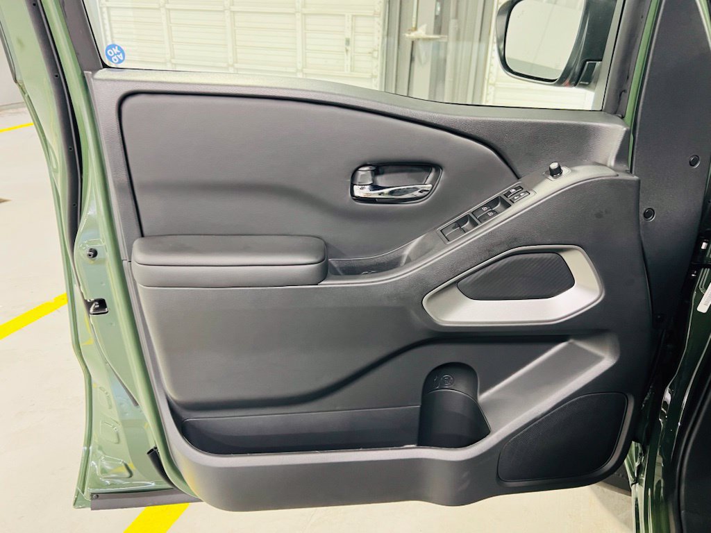 New 2027 Nissan Frontier SV RWD image 19