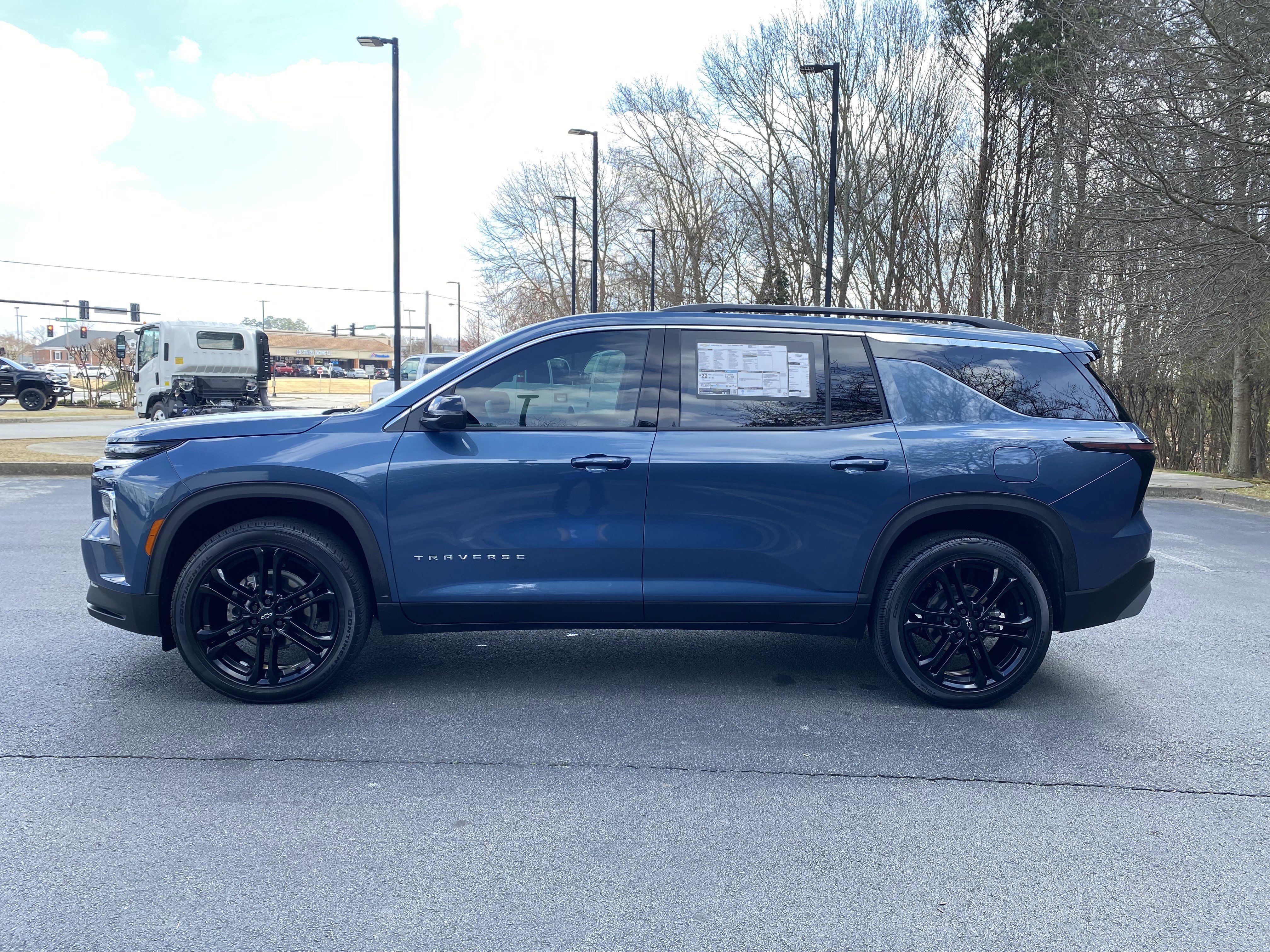 Used 2026 Chevrolet Traverse LT image 6