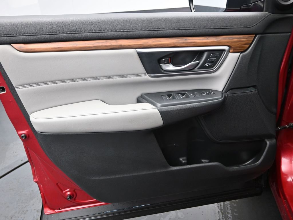 Used 2020 Honda CR-V Touring image 28