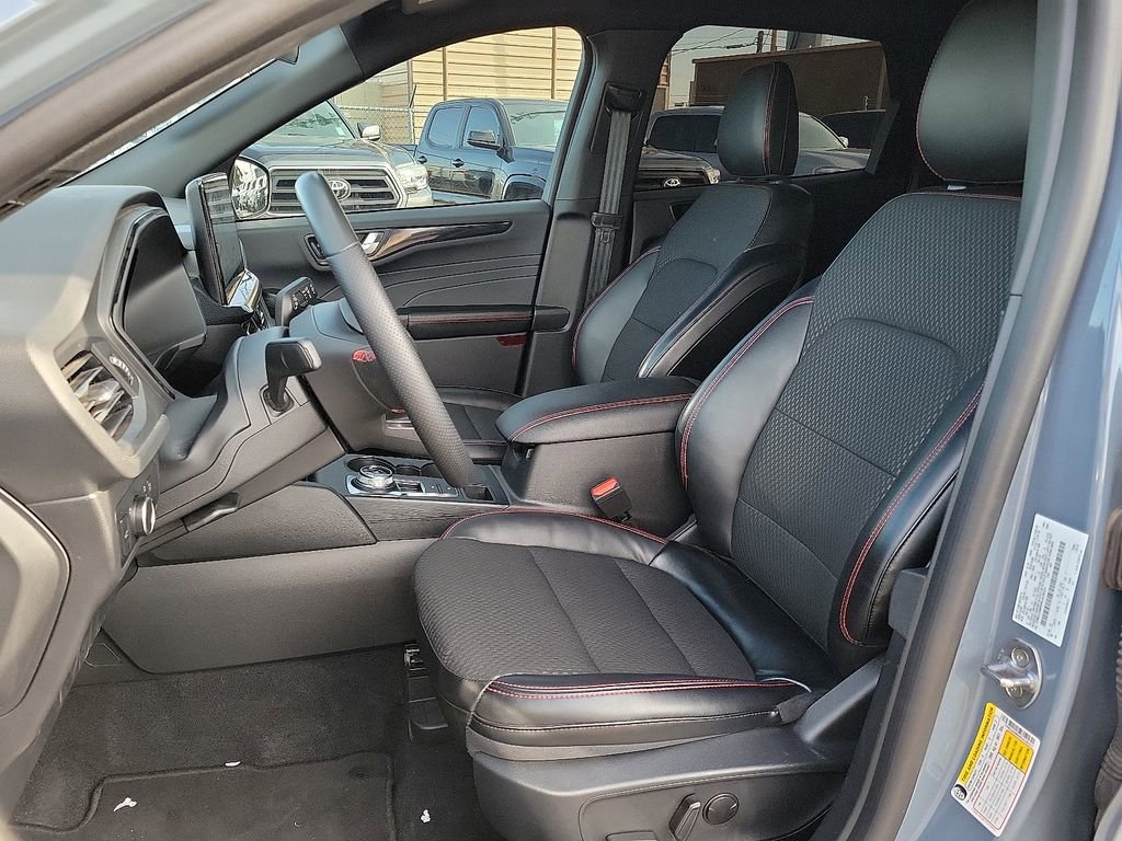 Used 2024 Ford Escape ST-Line w/ Tech Pack #1 image 10