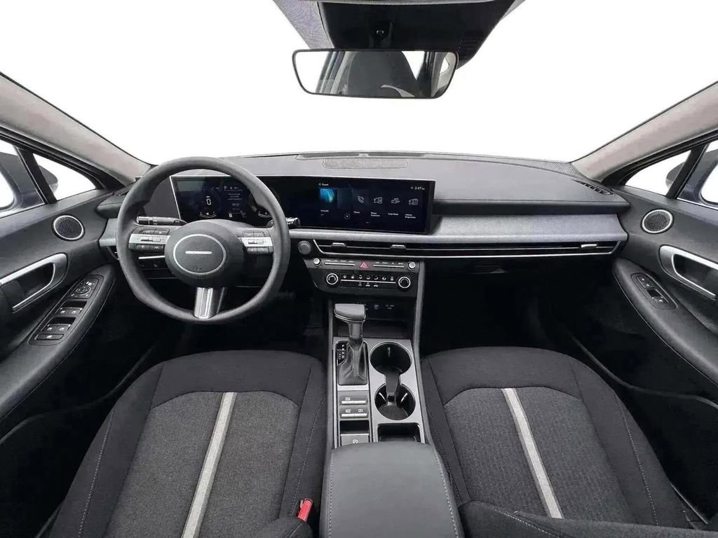 New 2026 Hyundai Sonata SE FWD image 13
