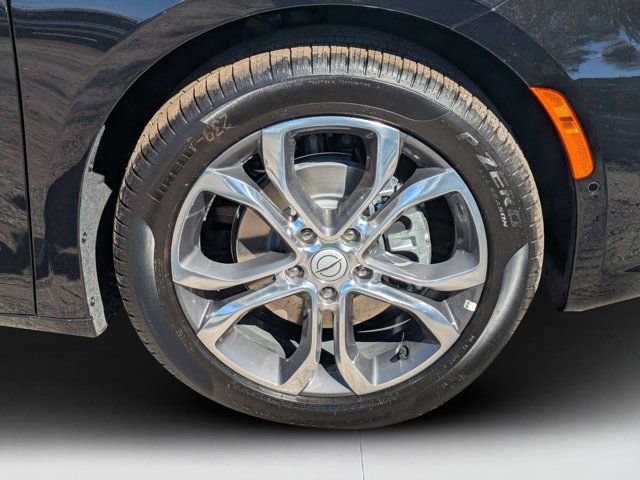 New 2026 Chrysler Pacifica Pinnacle FWD image 9