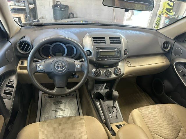 Used 2012 Toyota RAV4 4WD w/ Value Pkg image 16