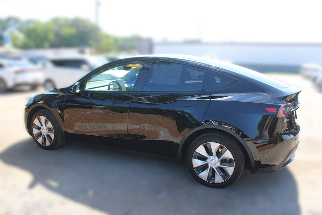 Used 2023 Tesla Model Y Long Range AWD/4WD image 13