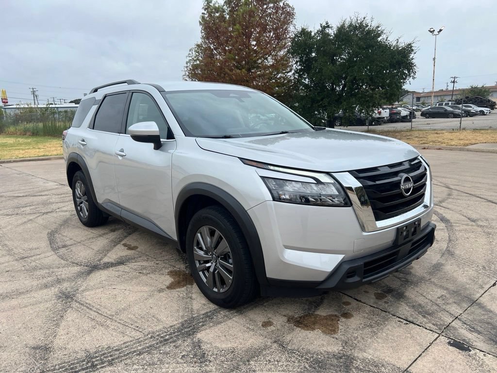 Used 2024 Nissan Pathfinder SV FWD image 22