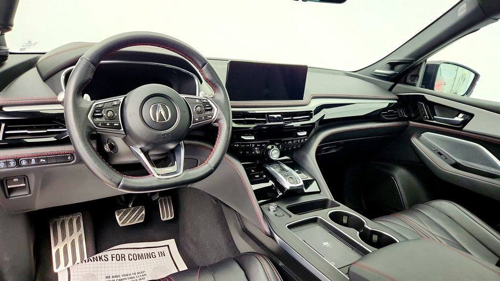 Used 2025 Acura MDX A-Spec image 13