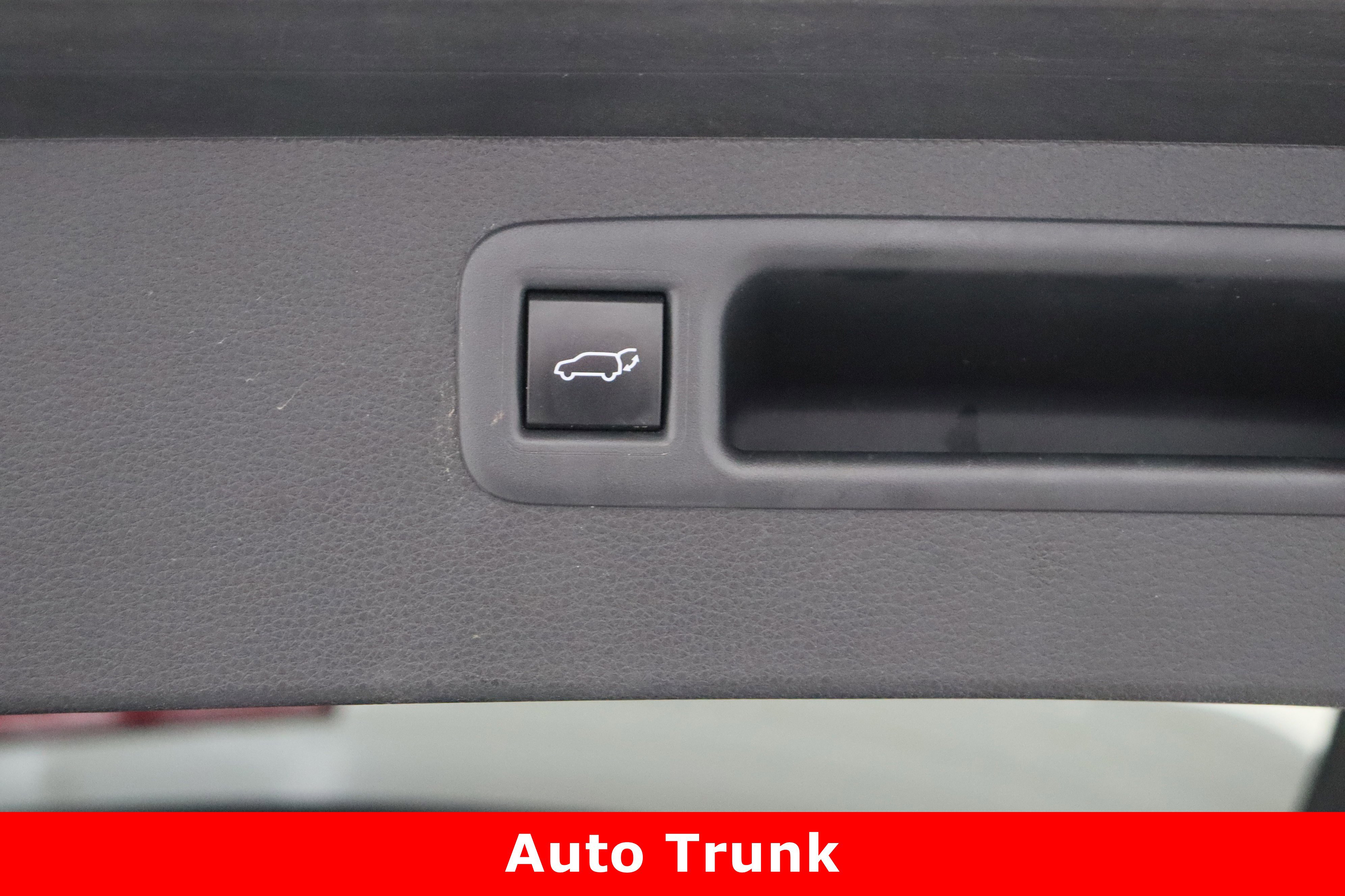 Used 2024 Toyota Highlander LE image 34