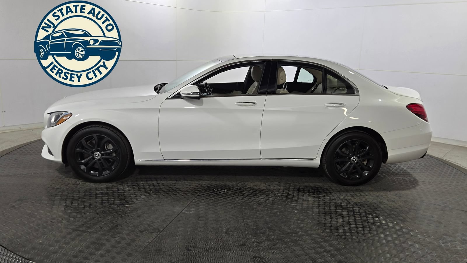 Used 2017 Mercedes-Benz C 300 4MATIC Sedan w/ Premium 1 Package image 4