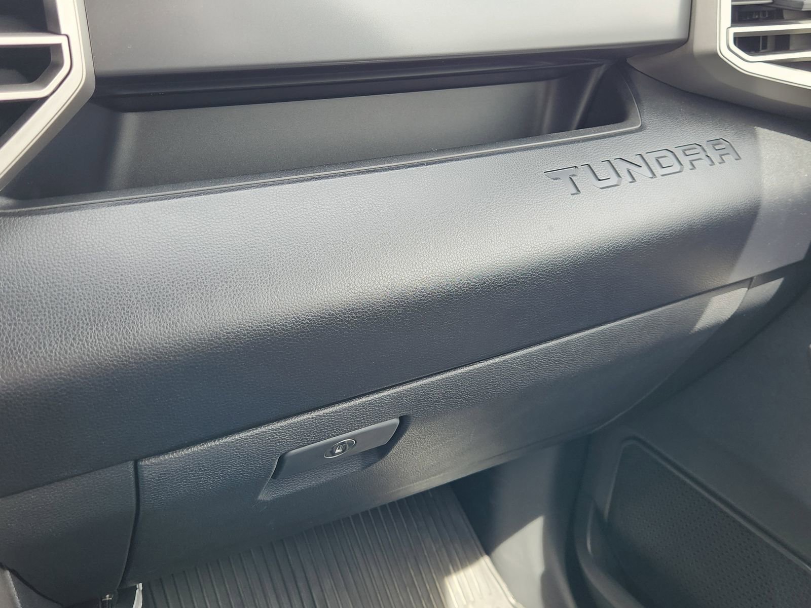 Used 2024 Toyota Tundra SR5 w/ SR5 Premium Package image 23