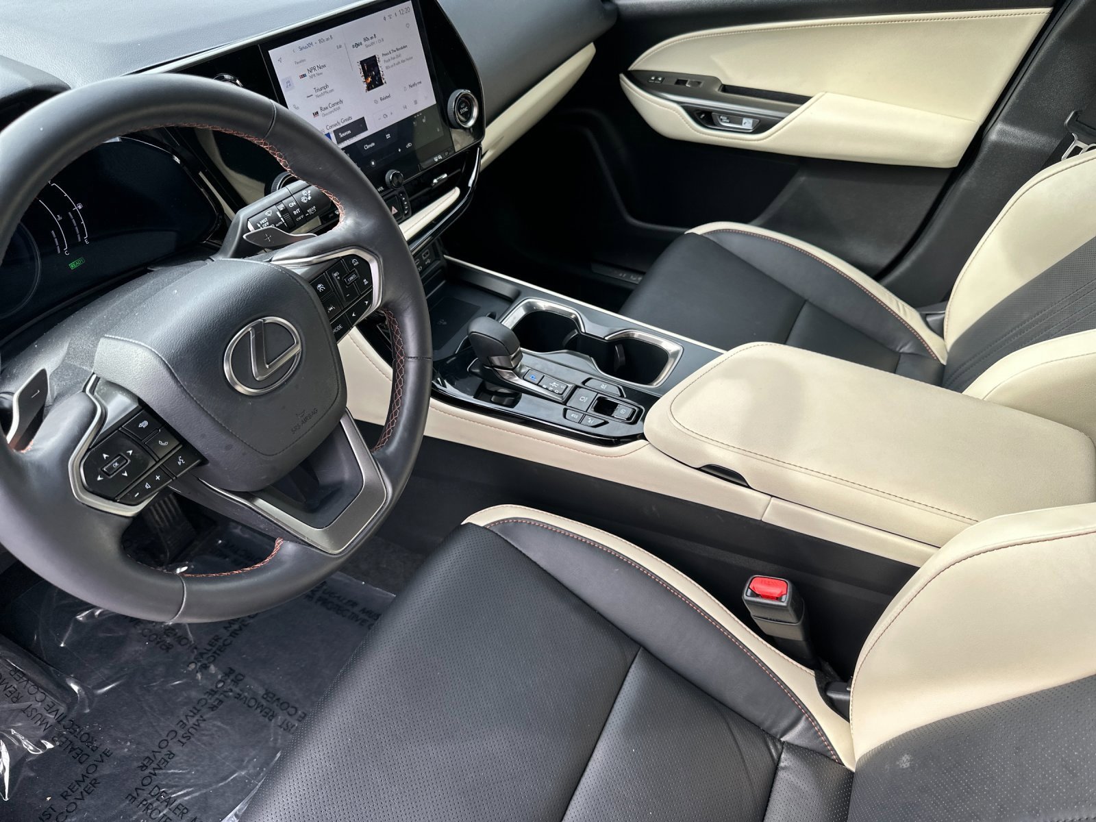 Used 2024 Lexus NX 350h AWD w/ Premium Package image 9