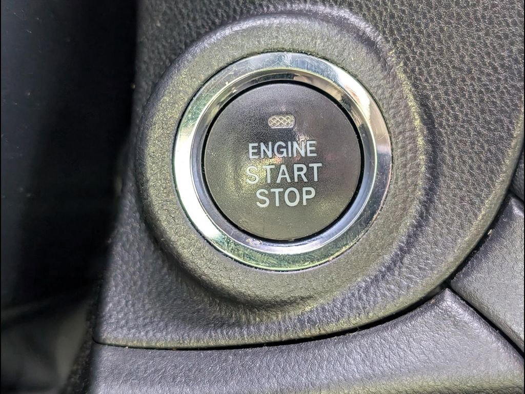 Used 2023 Subaru Outback Premium image 14