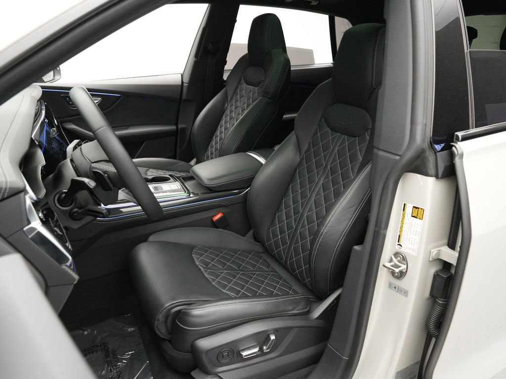Certified 2023 Audi SQ8 Premium Plus AWD/4WD image 6
