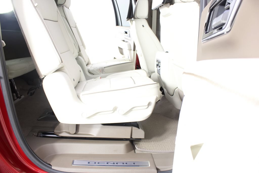 New 2026 GMC Yukon XL Denali w/ Advanced Technology Package AWD/4WD image 28