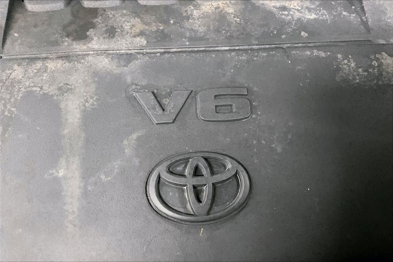 Used 2015 Toyota Highlander XLE AWD/4WD image 32