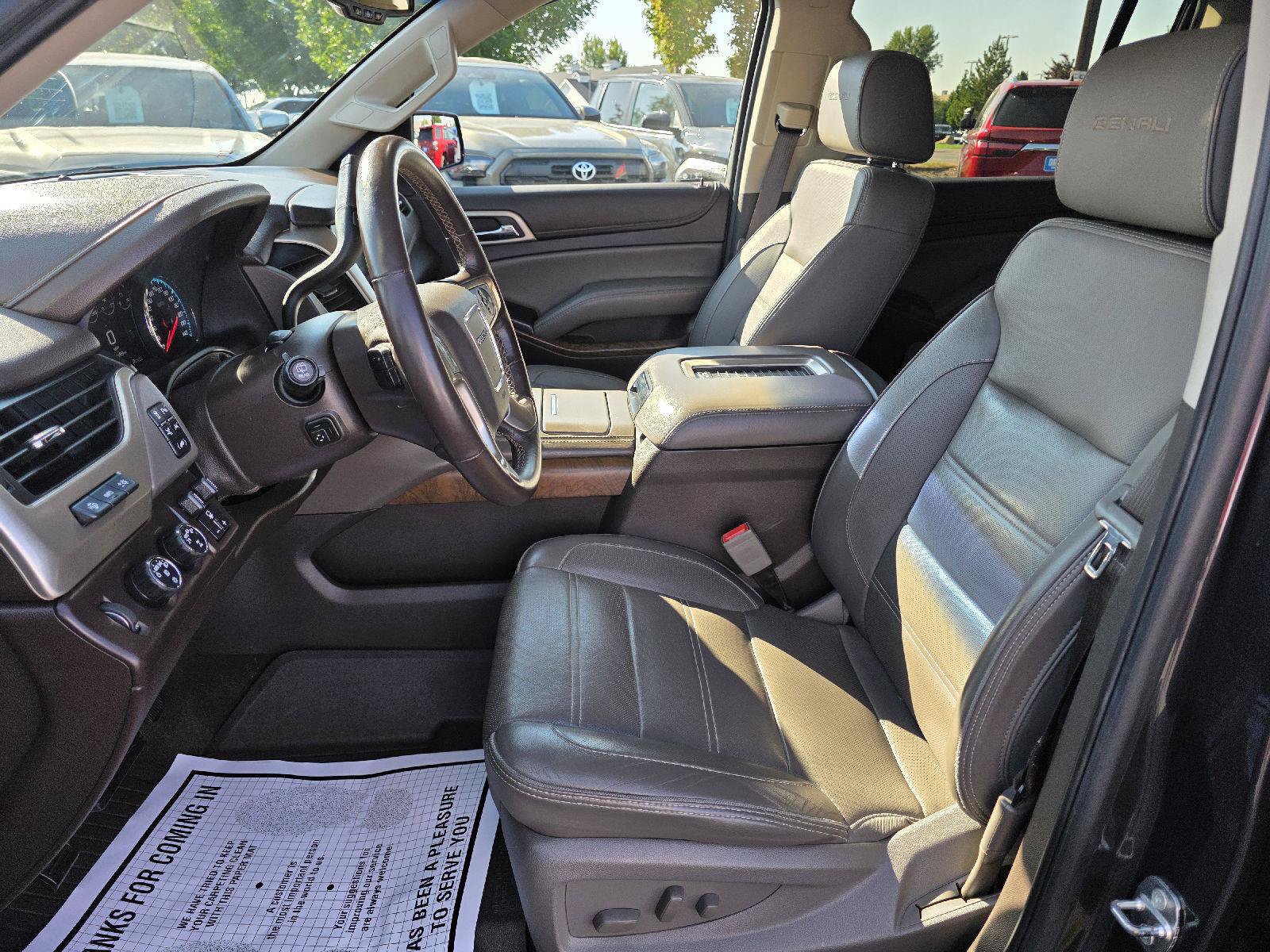 Used 2018 GMC Yukon XL Denali w/ Denali Ultimate Package AWD/4WD image 13