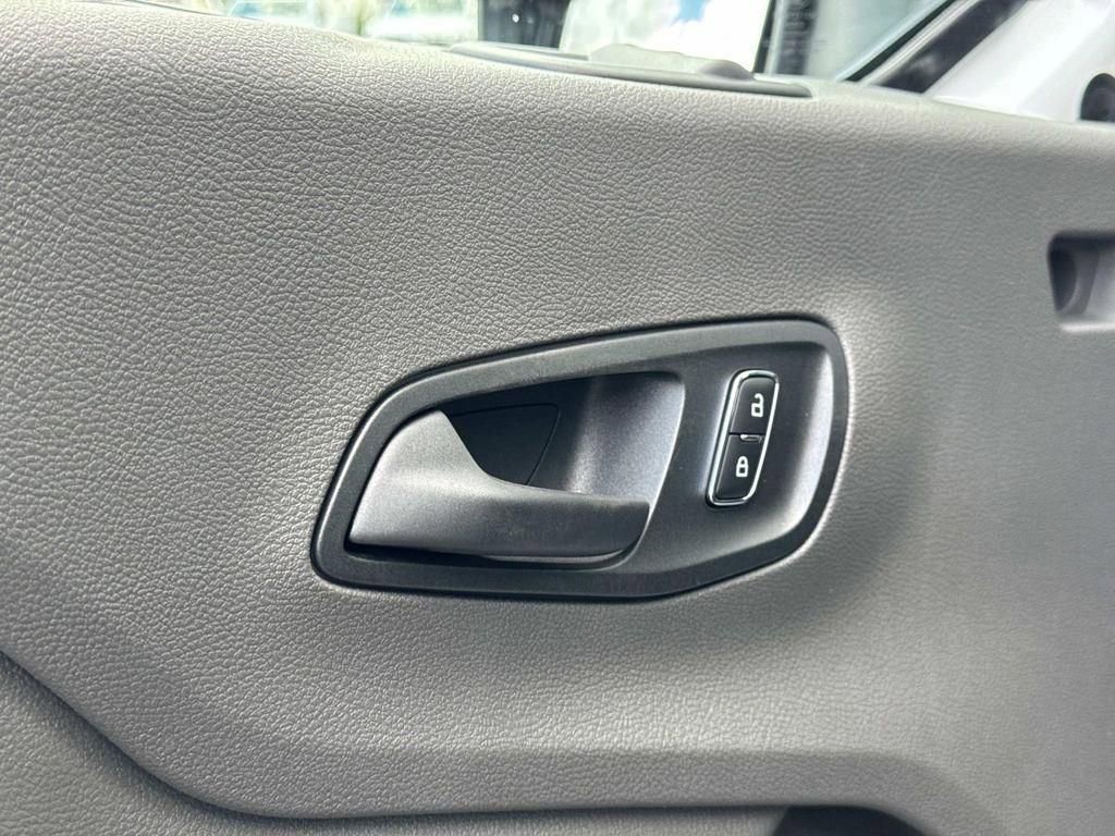 New 2026 Ford Transit 250 148 Medium Roof w/ Load Area Protection Package image 19