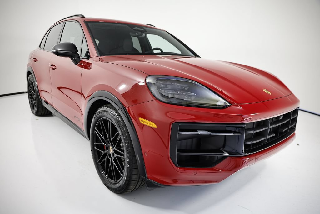 New 2026 Porsche Cayenne GTS AWD/4WD image 9