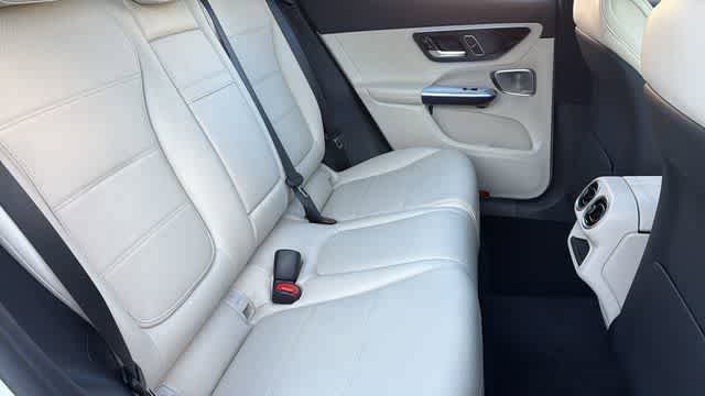 Certified 2026 Mercedes-Benz GLC 300 4MATIC image 33