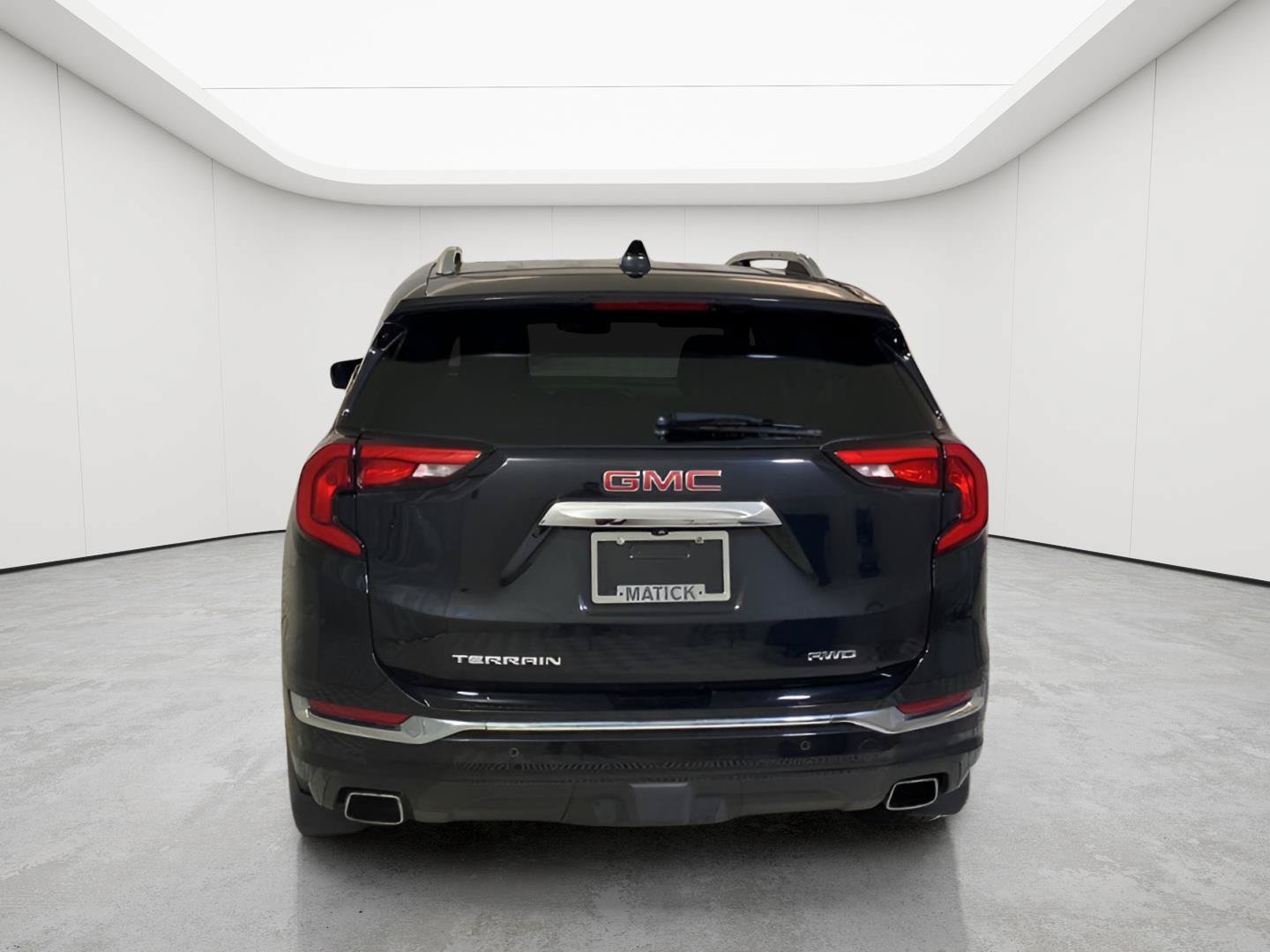 Certified 2020 GMC Terrain Denali w/ Denali Premium Package AWD/4WD image 7