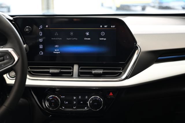 New 2026 Chevrolet Trax LT w/ Sunroof Package FWD image 14