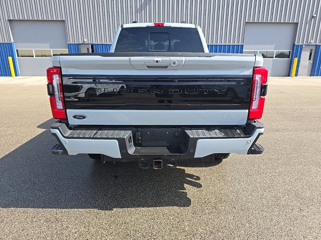 Used 2026 Ford F250 Platinum AWD/4WD image 5