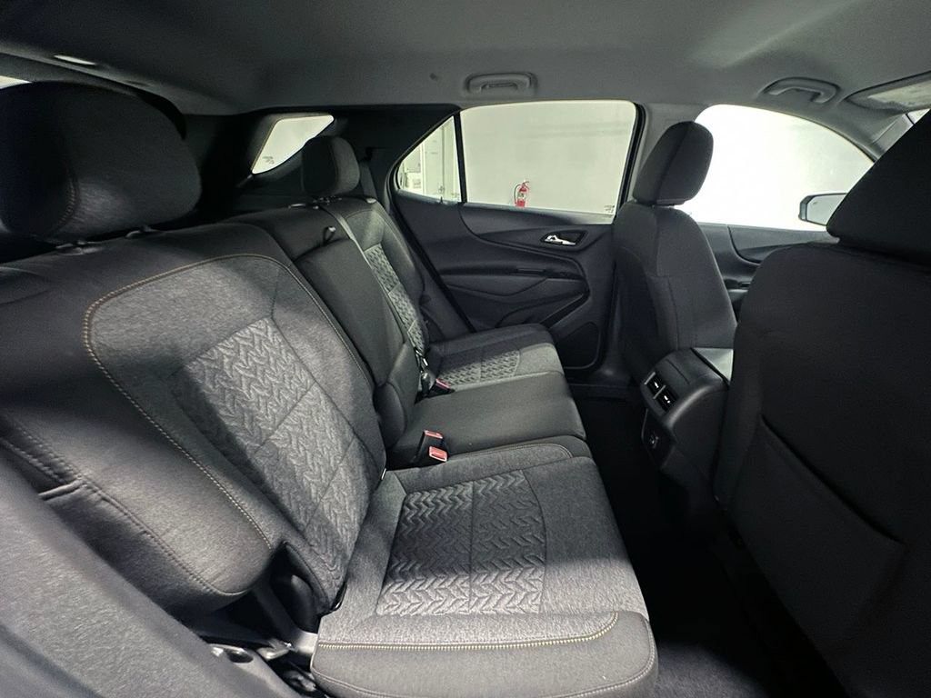 Used 2024 Chevrolet Equinox LT FWD image 23