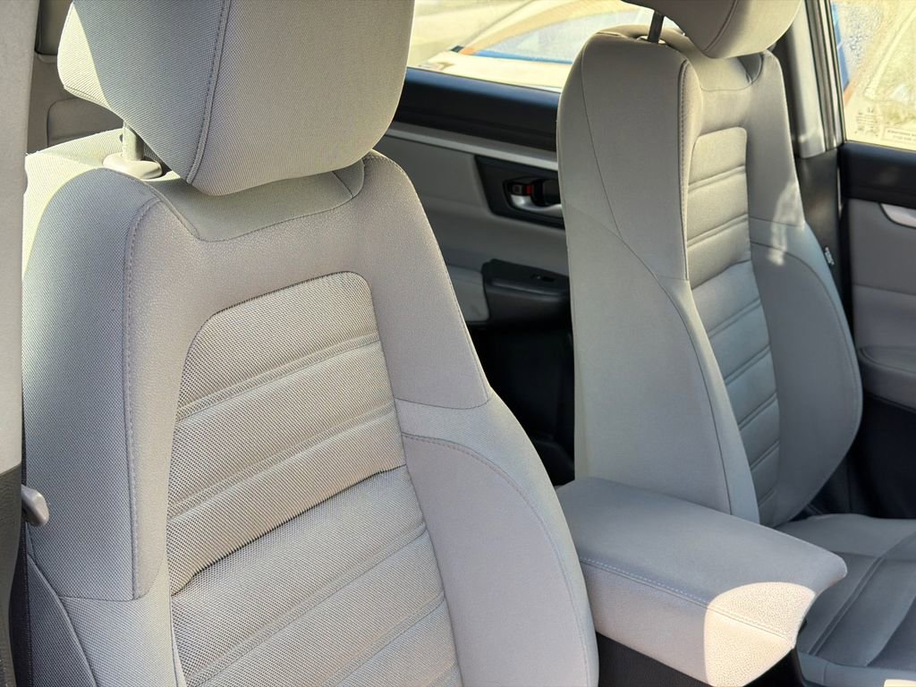 Used 2017 Honda CR-V LX image 10