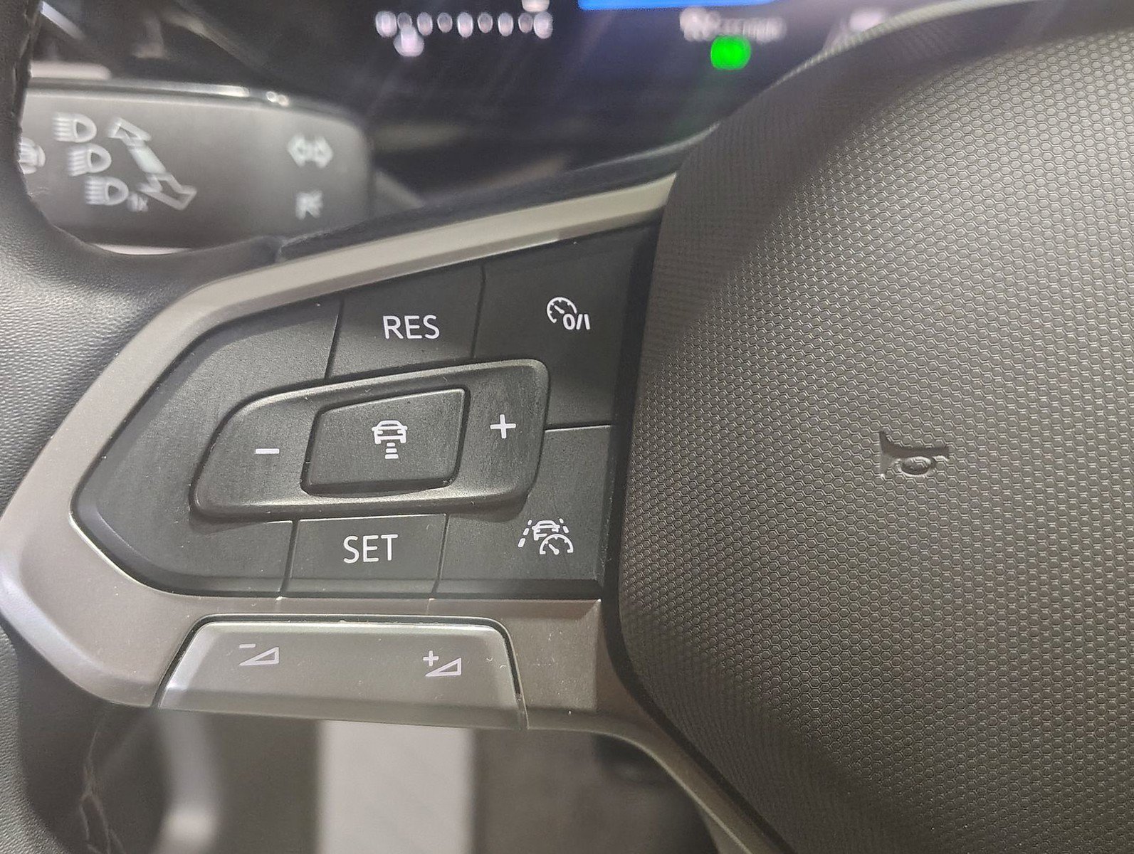 Used 2024 Volkswagen Taos S AWD/4WD image 7