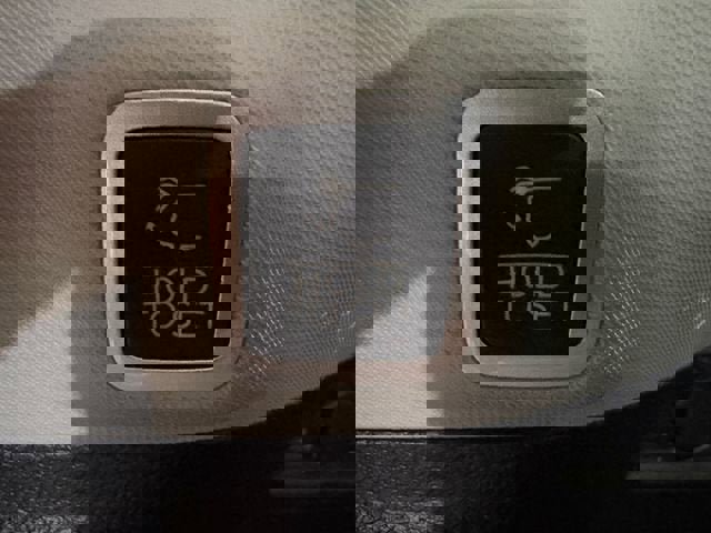 Used 2024 Jeep Grand Cherokee Limited AWD/4WD image 17