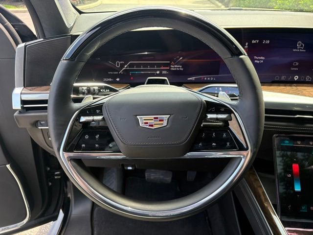 Certified 2025 Cadillac Escalade ESV Sport Platinum w/ LPO, ONYX Package AWD/4WD image 36