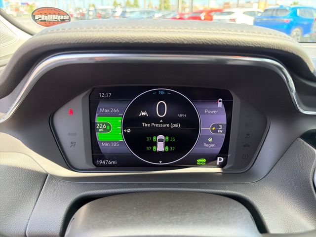 Certified 2023 Chevrolet Bolt EUV LT w/ Driver Confidence Package FWD image 17