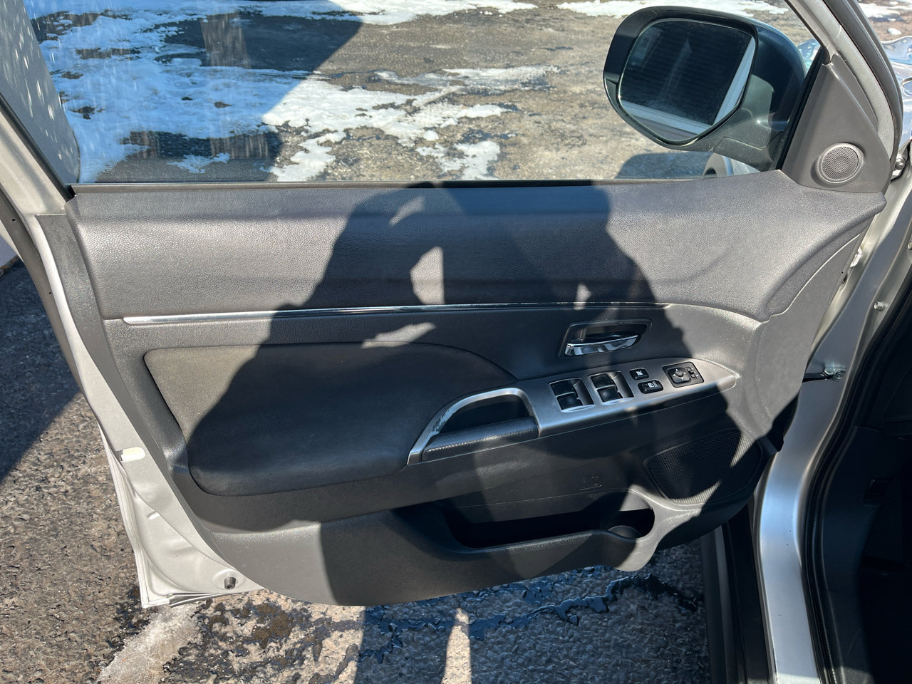 Used 2018 Mitsubishi Outlander Sport ES image 23