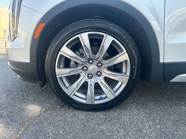 Used 2021 Cadillac XT4 Premium Luxury image 16