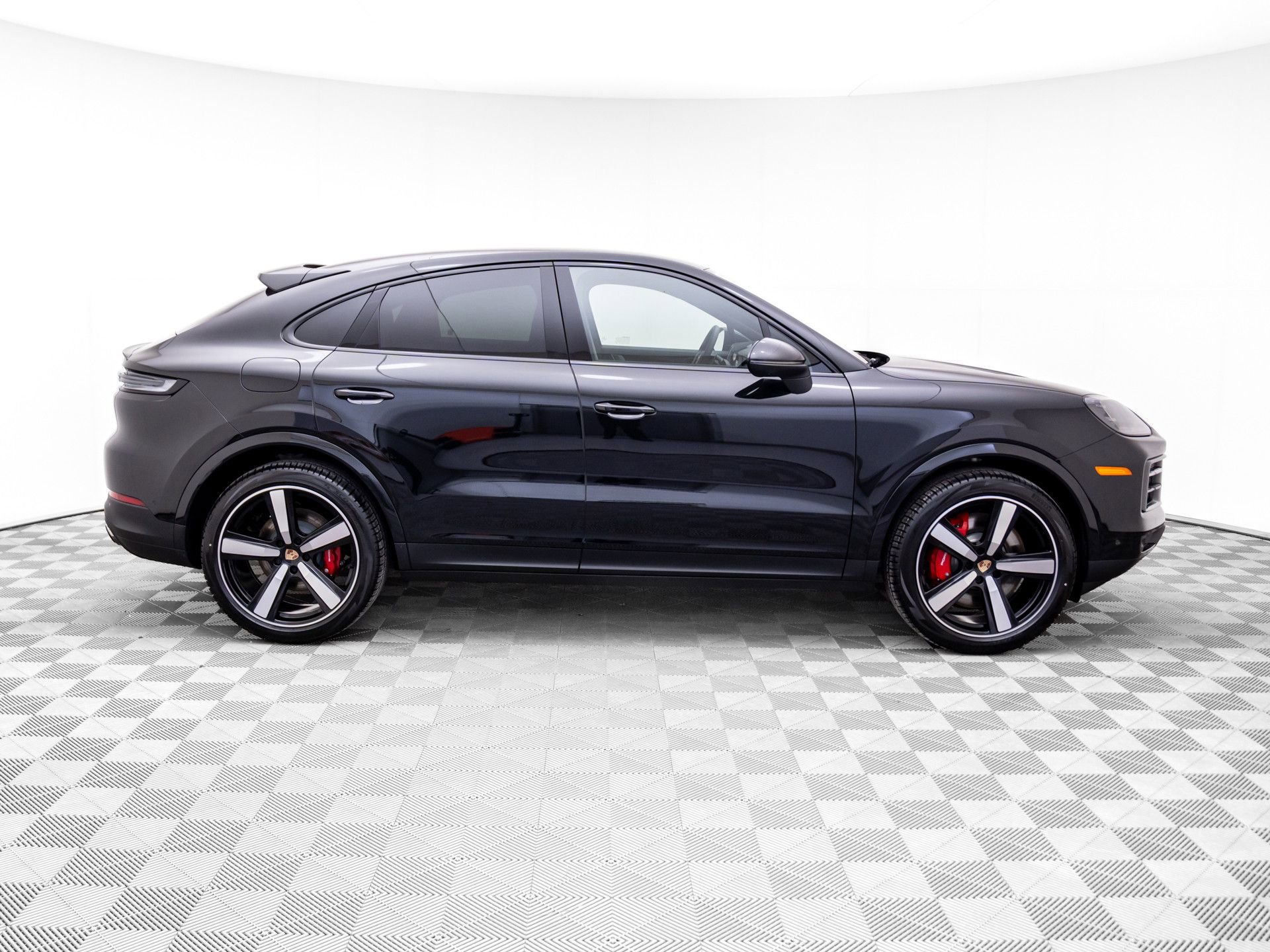 New 2026 Porsche Cayenne S image 7