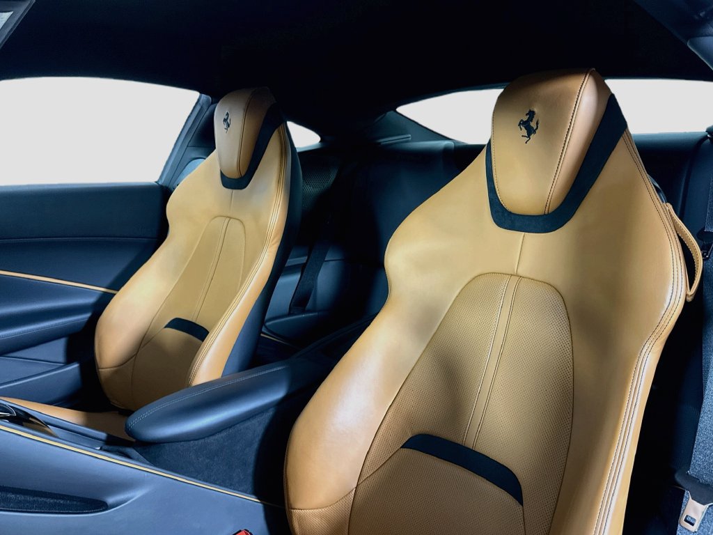 Certified 2022 Ferrari Roma RWD image 18