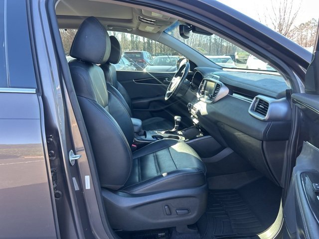 Used 2019 Kia Sorento EX w/ EX Touring Package image 17
