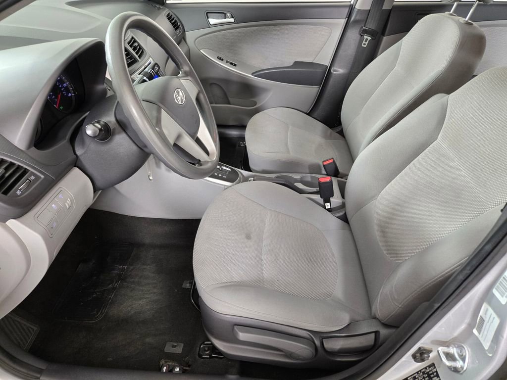 Used 2014 Hyundai Accent GLS image 15