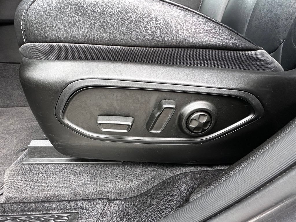 Used 2022 Jeep Grand Cherokee L Limited AWD/4WD image 20