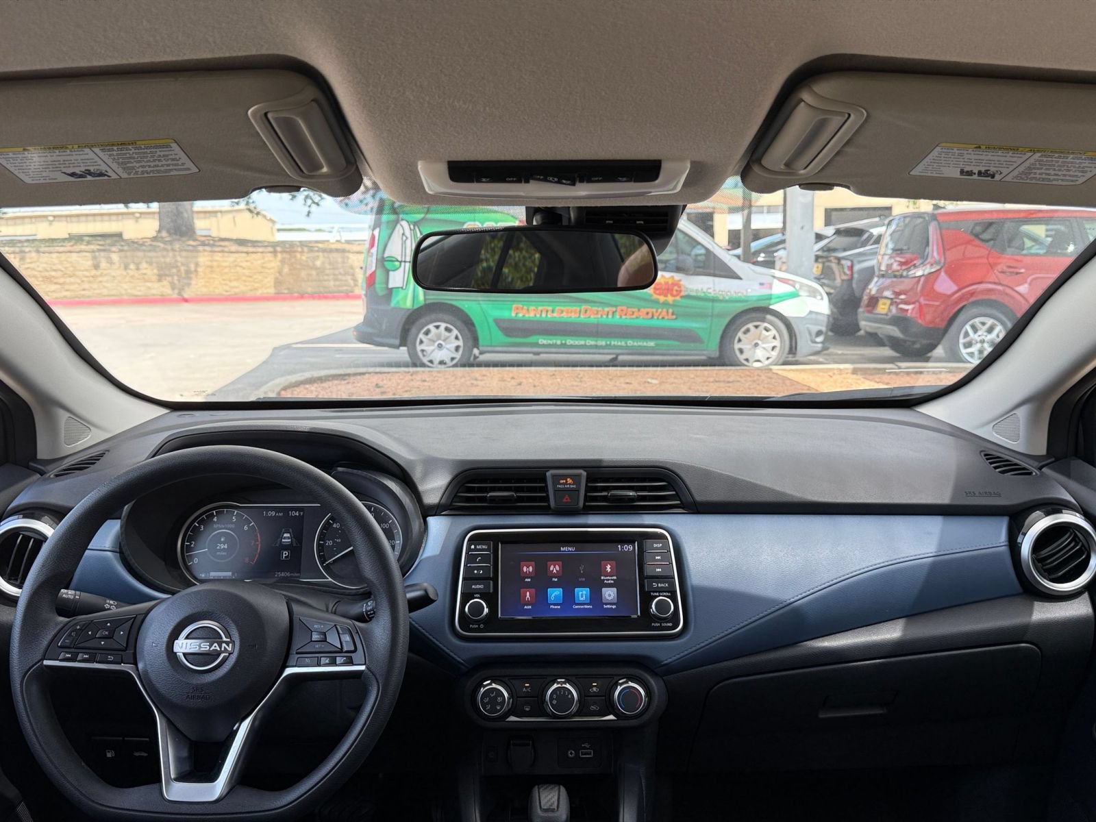 Used 2025 Nissan Versa SV FWD image 28