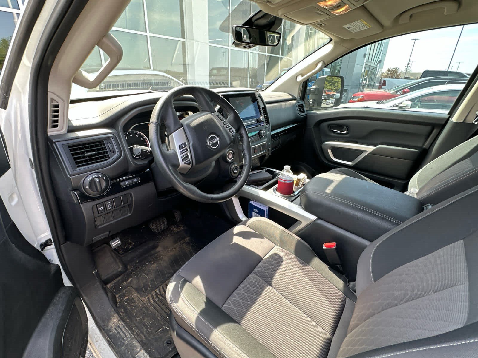 Used 2024 Nissan Titan SV w/ SV Convenience Package AWD/4WD image 6