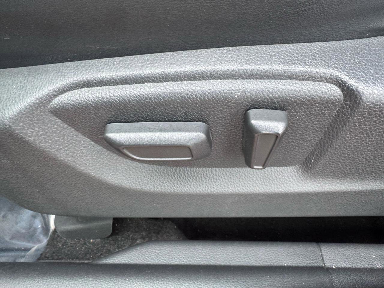 Used 2024 Mitsubishi Eclipse Cross SE image 31