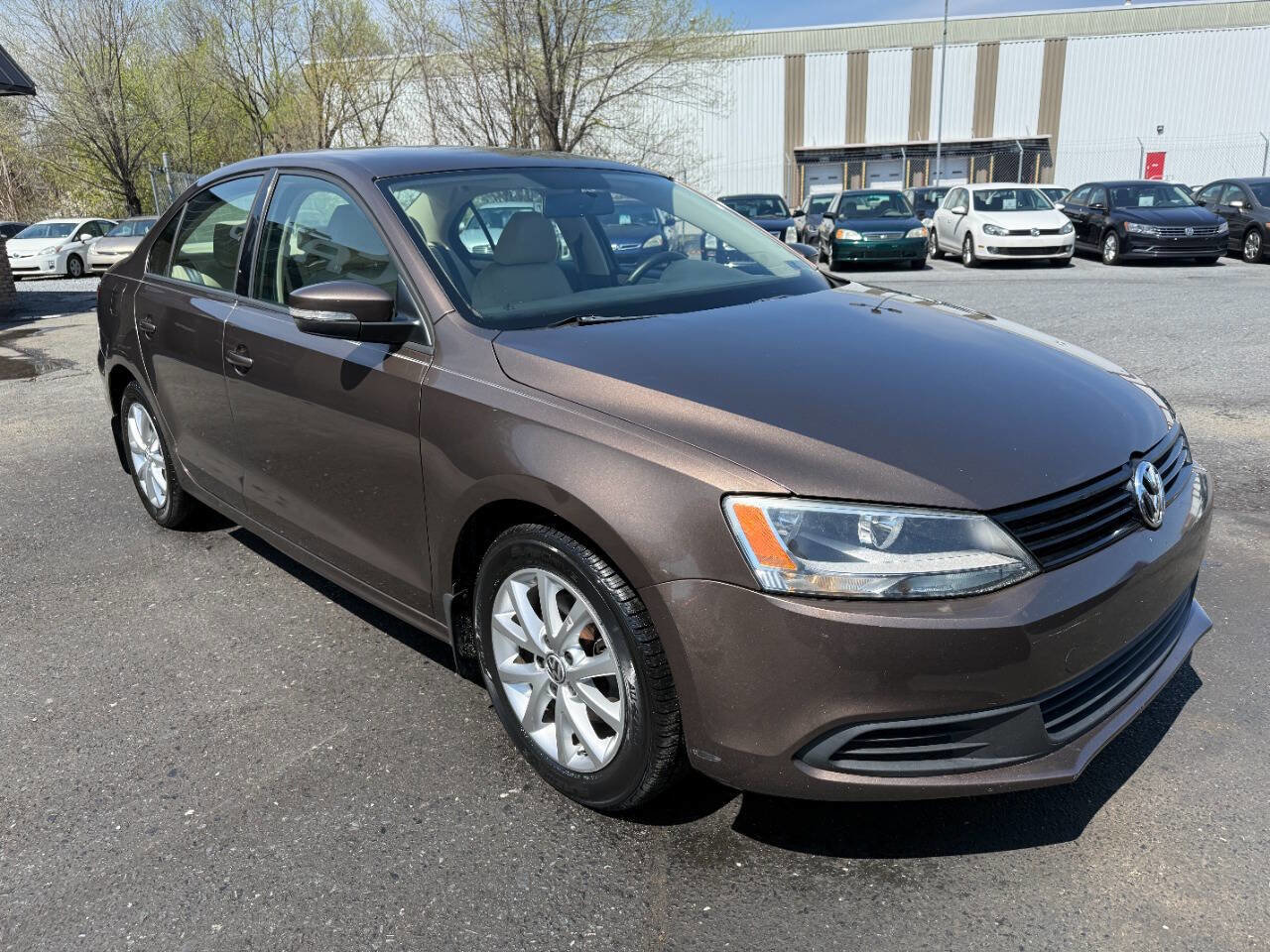 Used 2011 Volkswagen Jetta SE image 3