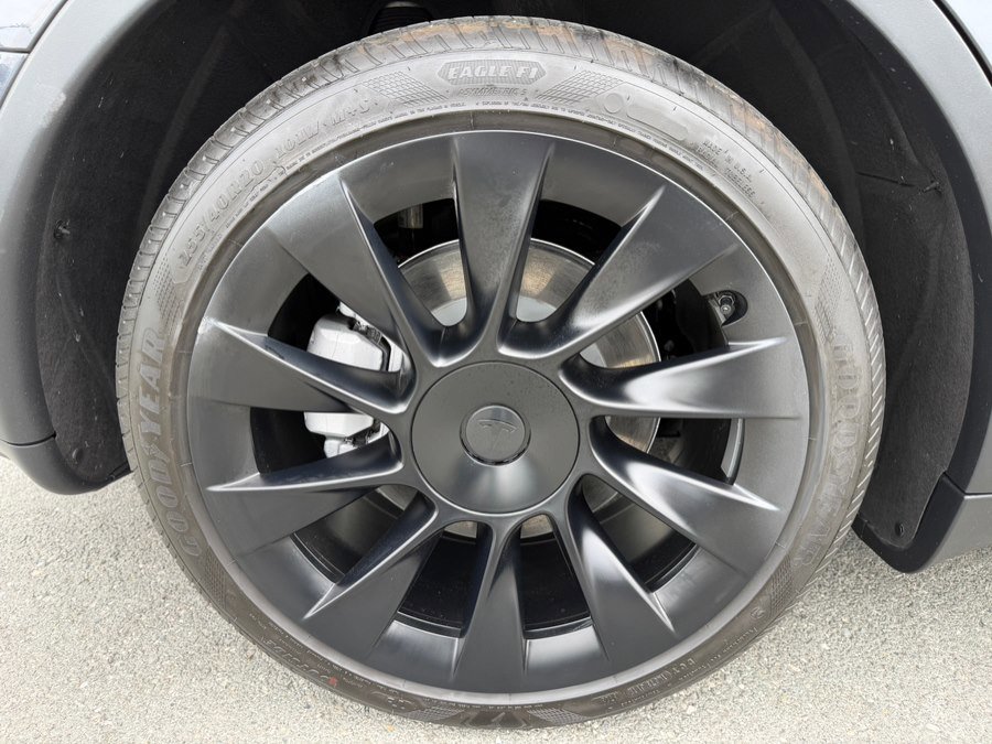 Used 2024 Tesla Model Y Long Range image 55