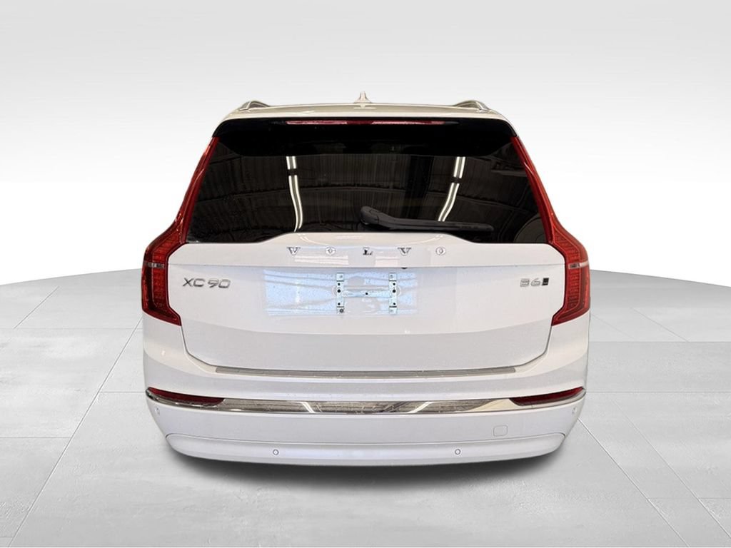 Used 2023 Volvo XC90 B6 Ultimate w/ Protection Package Premier AWD/4WD image 3