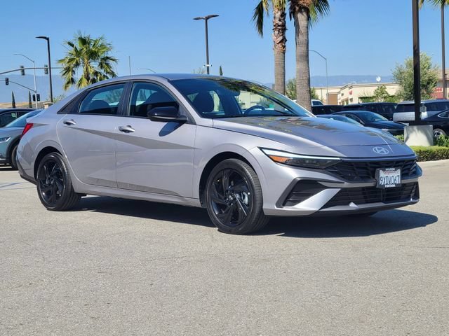Certified 2026 Hyundai Elantra SEL w/ Cargo Package FWD image 34