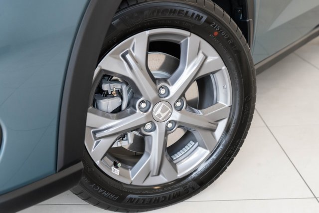 New 2026 Honda HR-V LX image 2