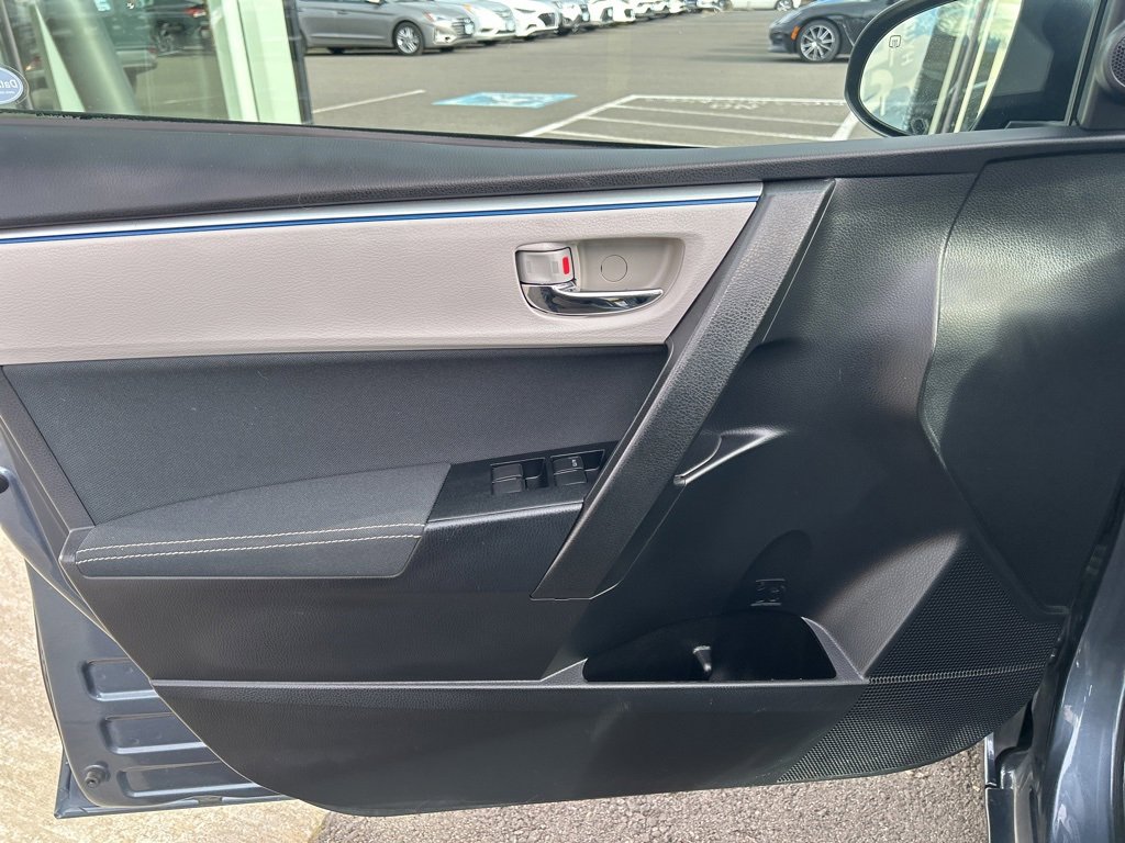 Used 2016 Toyota Corolla LE image 20