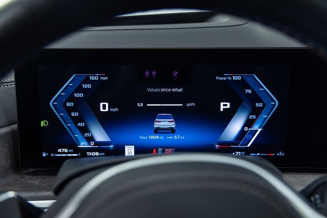 Certified 2025 BMW X7 M60i image 2