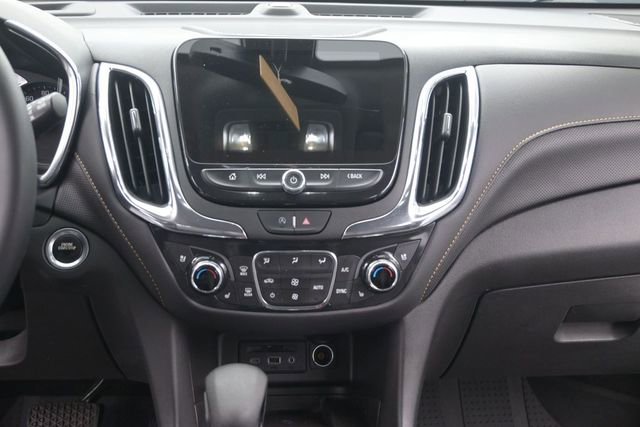 Used 2023 Chevrolet Equinox Premier AWD/4WD image 24
